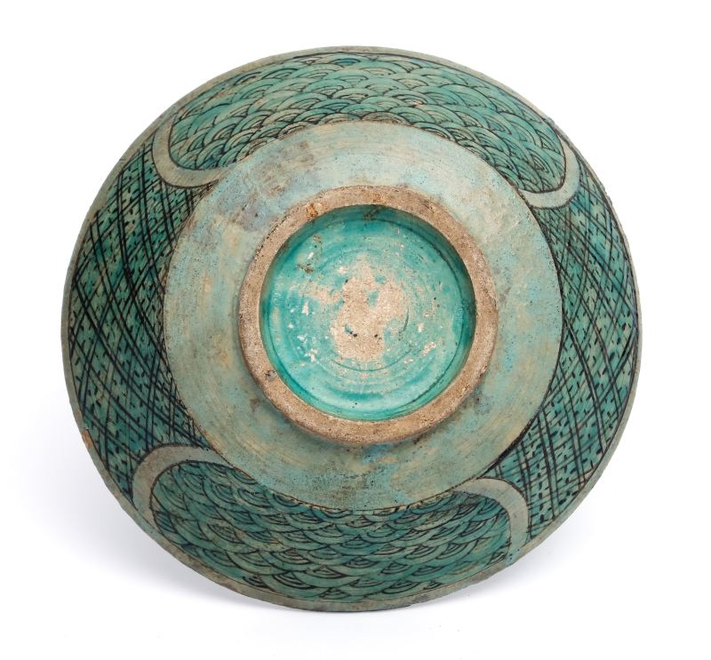 A Cizhou green, black and yellow-glazed phoenix bowl - 图3