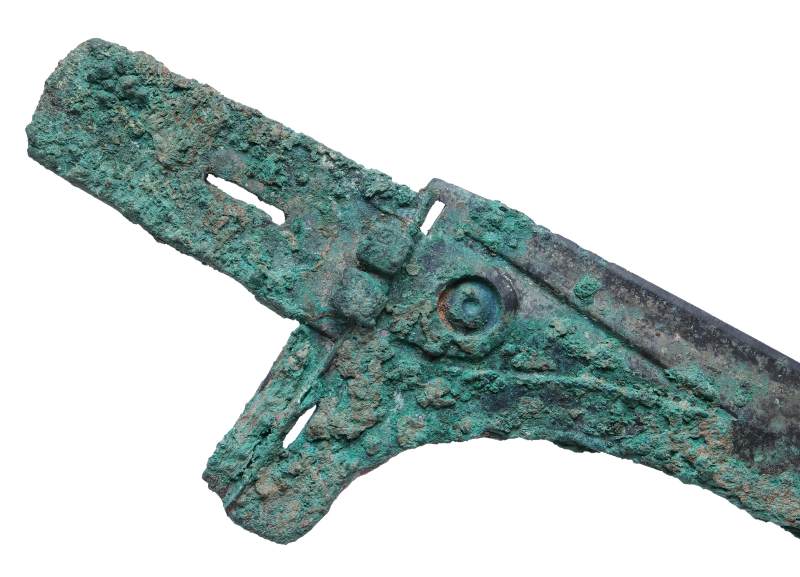 An archaic bronze dagger-axe, Ge - 图3