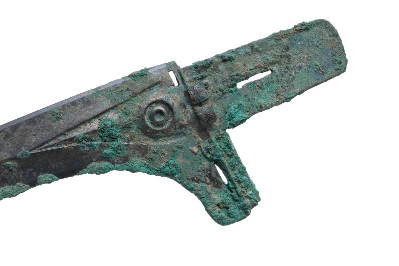 An archaic bronze dagger-axe, Ge - 图4