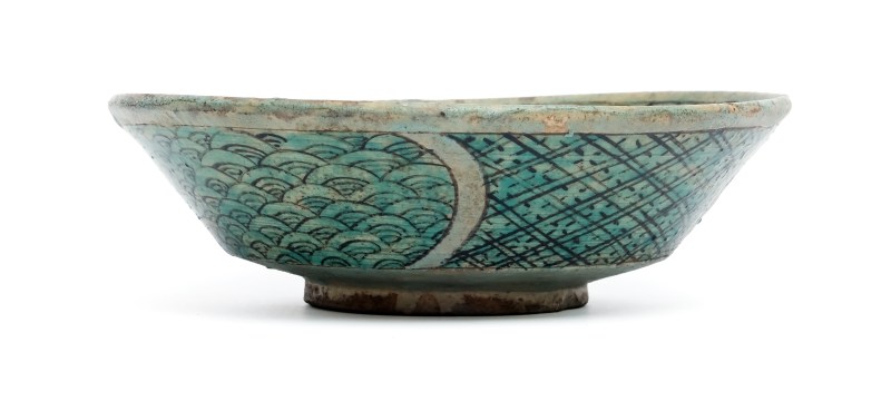 A Cizhou green, black and yellow-glazed phoenix bowl - 图4