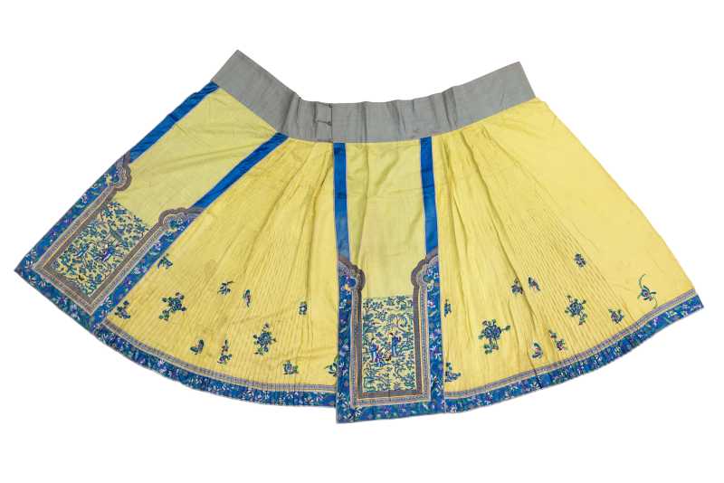 A yellow-ground embroidered silk skirt