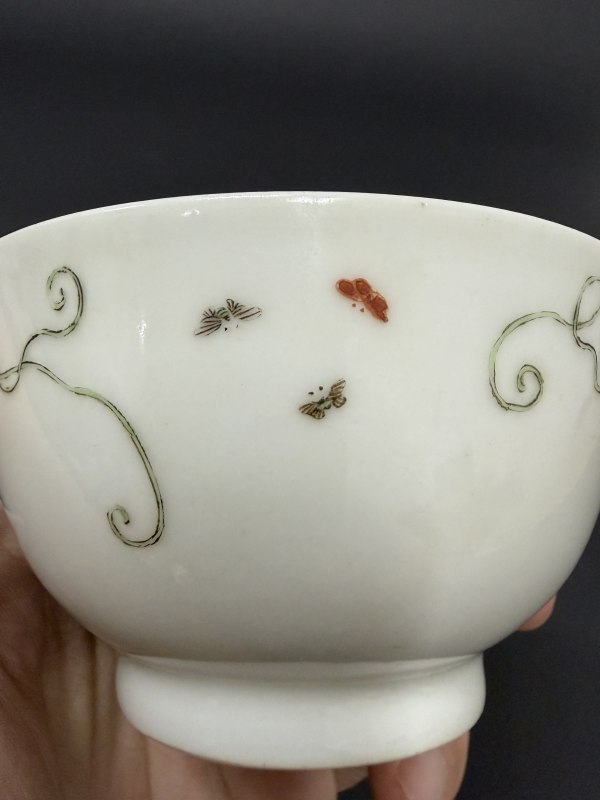 清中期 粉彩过枝松鼠葡萄纹茶圆 - 图14