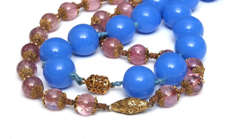 Five bead necklaces and one bracelet - 图6