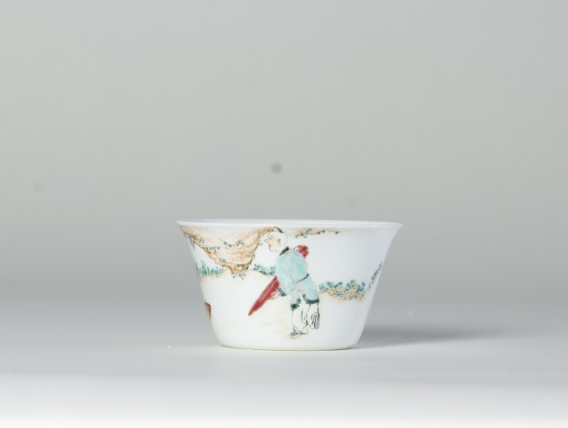 清中期 粉彩高士图马蹄杯 - 图2