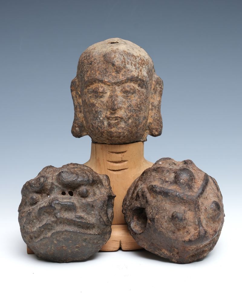 Three cast iron heads/faces - 图2