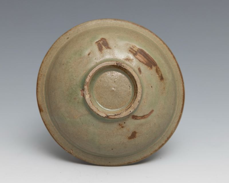 A Yaozhou celadon molded shallow dish - 图3