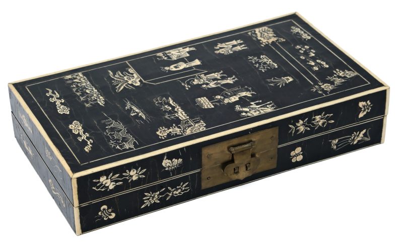A bone-inset black lacquer rectangular document box and cover - 图2