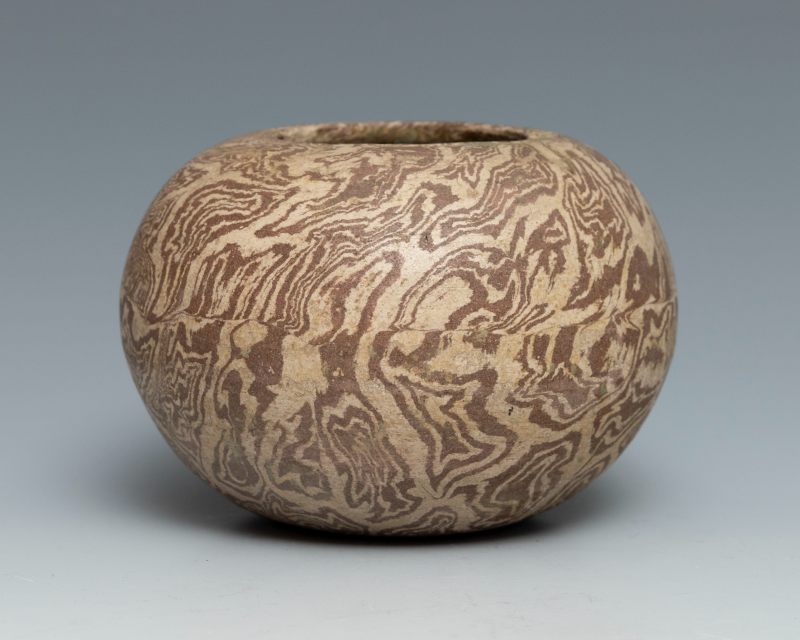 A marbled pottery water pot - 图2