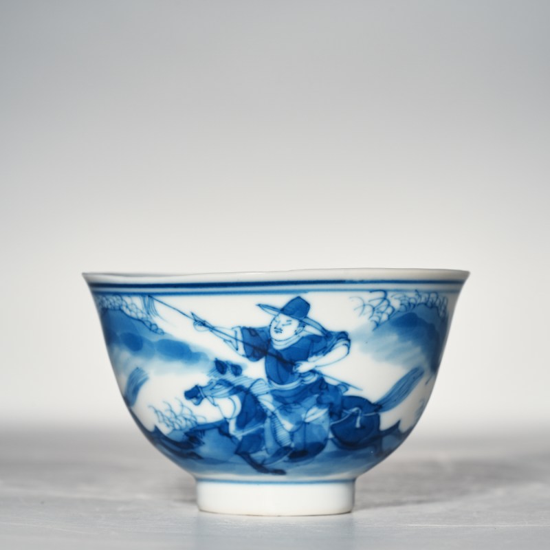 清晚期 青花狩猎图杯 - 图1