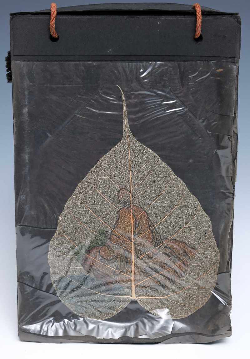 An album of eighteen bodhi leaf paintings - 图11