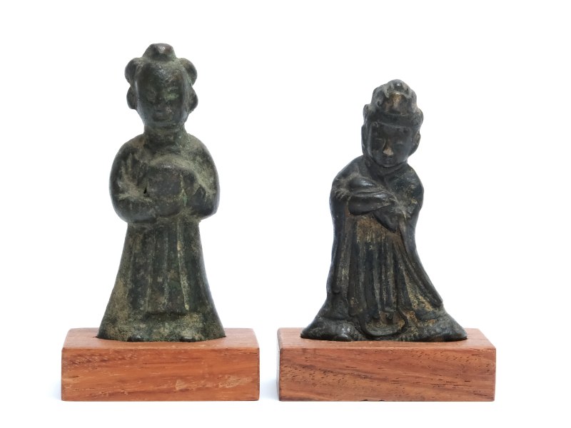 A group of four small bronze figures - 图2