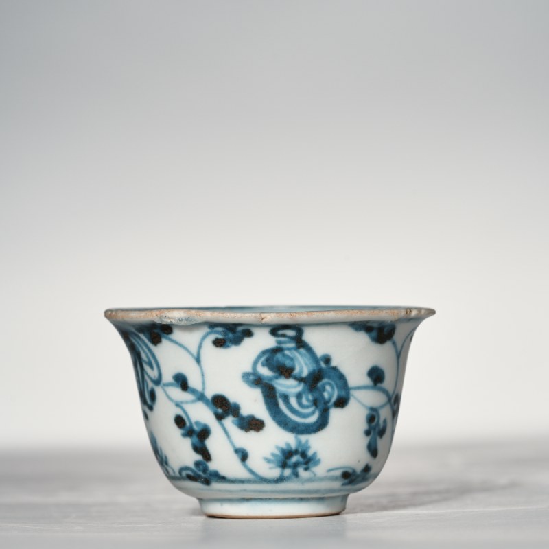 明中期 青花花卉纹杯 - 图2