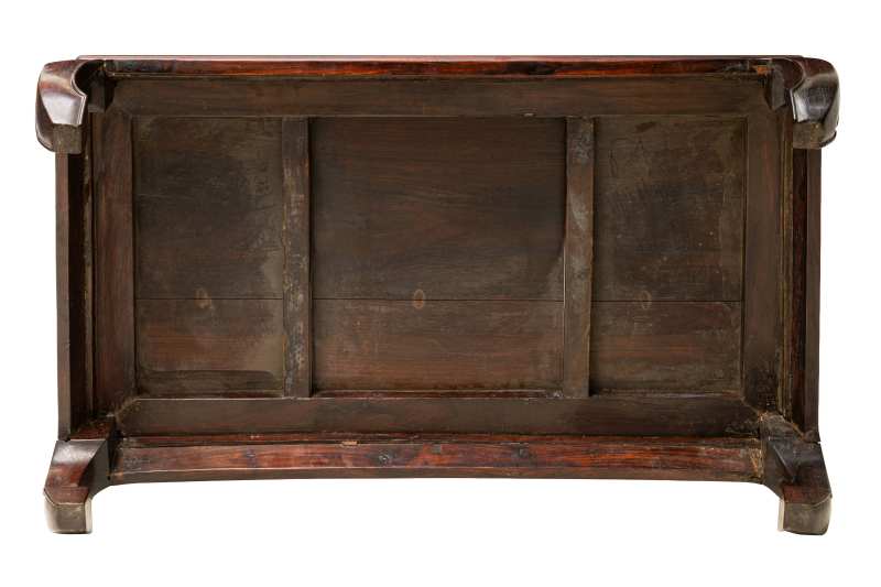 A hongmu waisted corner-leg kang table - 图4