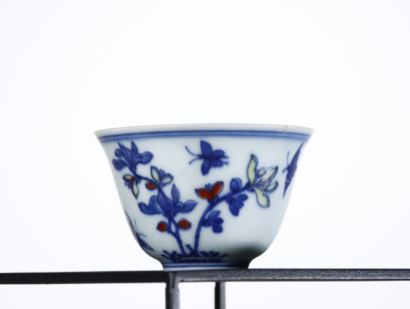明末清初 斗彩“蝶恋花”纹仰钟式杯 - 图7