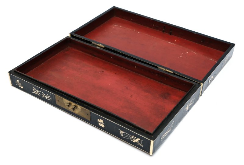 A bone-inset black lacquer rectangular document box and cover - 图8