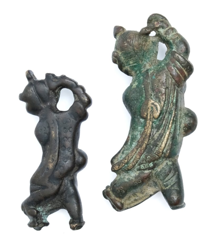 A group of four small bronze figures - 图6