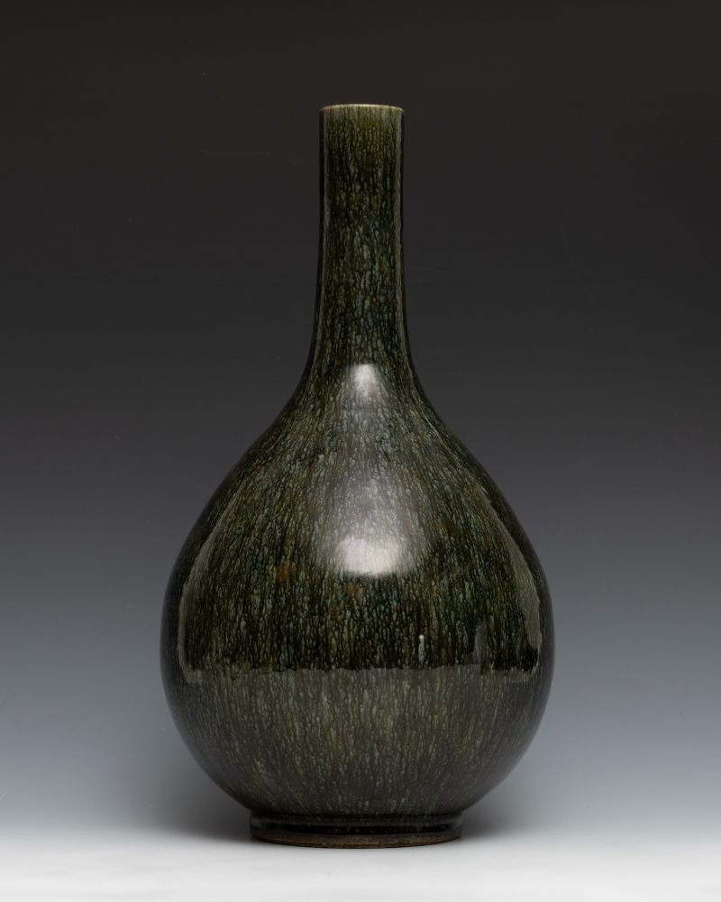 A large mottled-green-glazed bottle vase - 图3