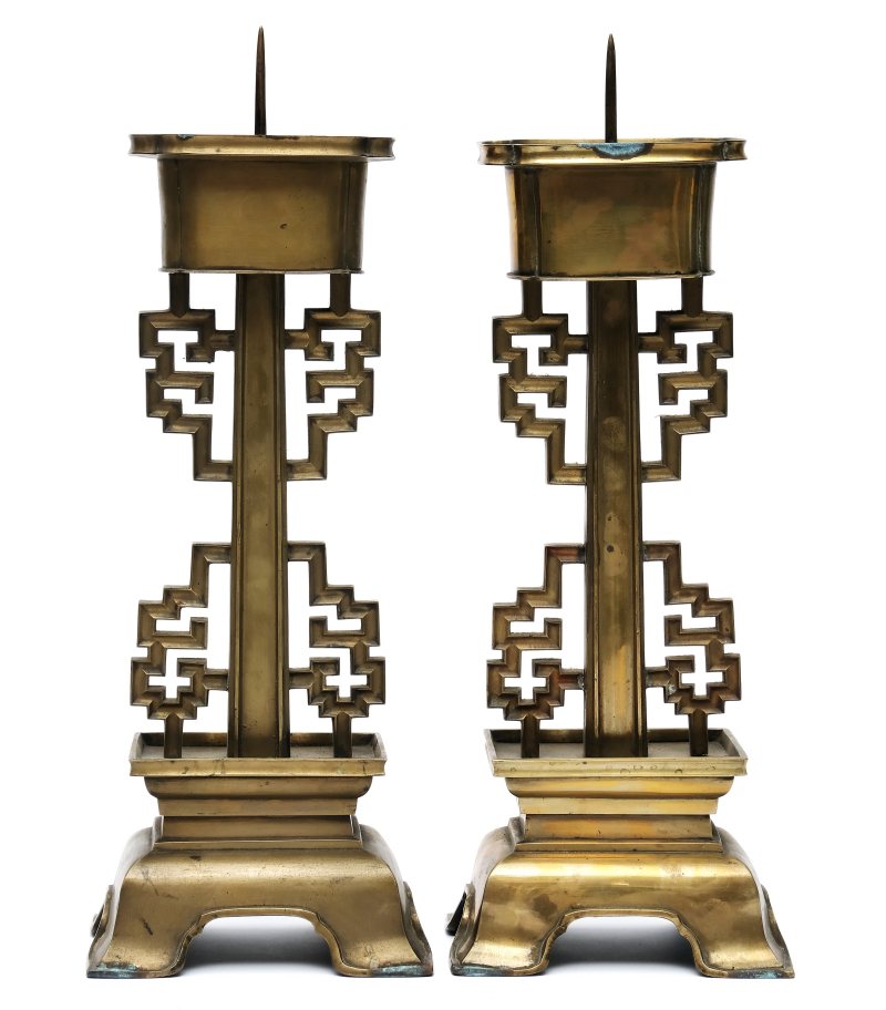 A pair of altar candlesticks - 图3