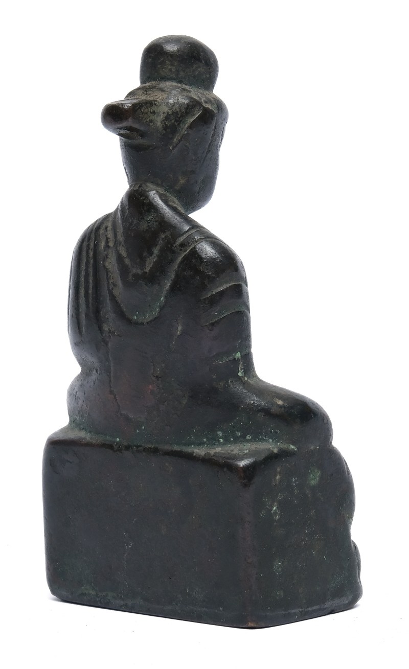 A group of small bronze Buddhist figures - 图5