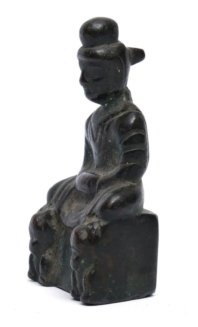 A group of small bronze Buddhist figures - 图6
