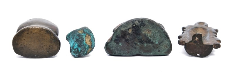 A group of small bronze Buddhist figures - 图9