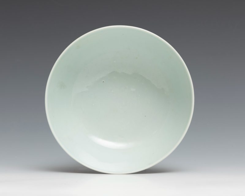 A pair of peachbloom-glazed bowls - 图4