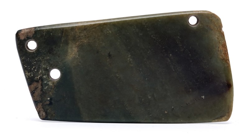 A neolithic jade axe blade 'Fu'
