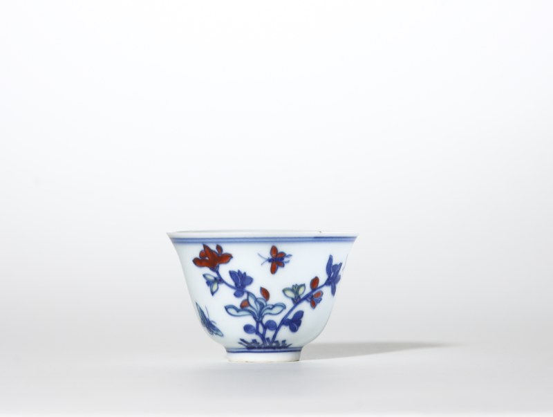明末清初 斗彩“蝶恋花”纹仰钟式杯 - 图3