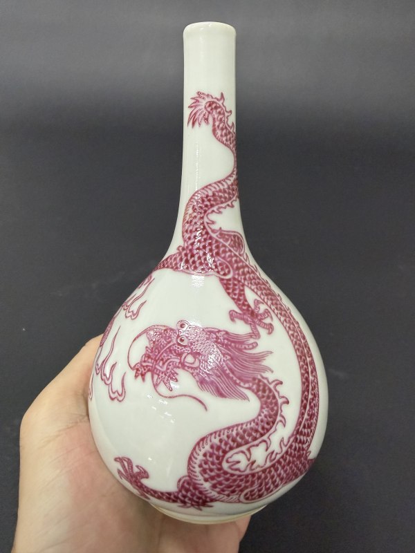 清光绪 胭脂彩云龙纹胆瓶 - 图9