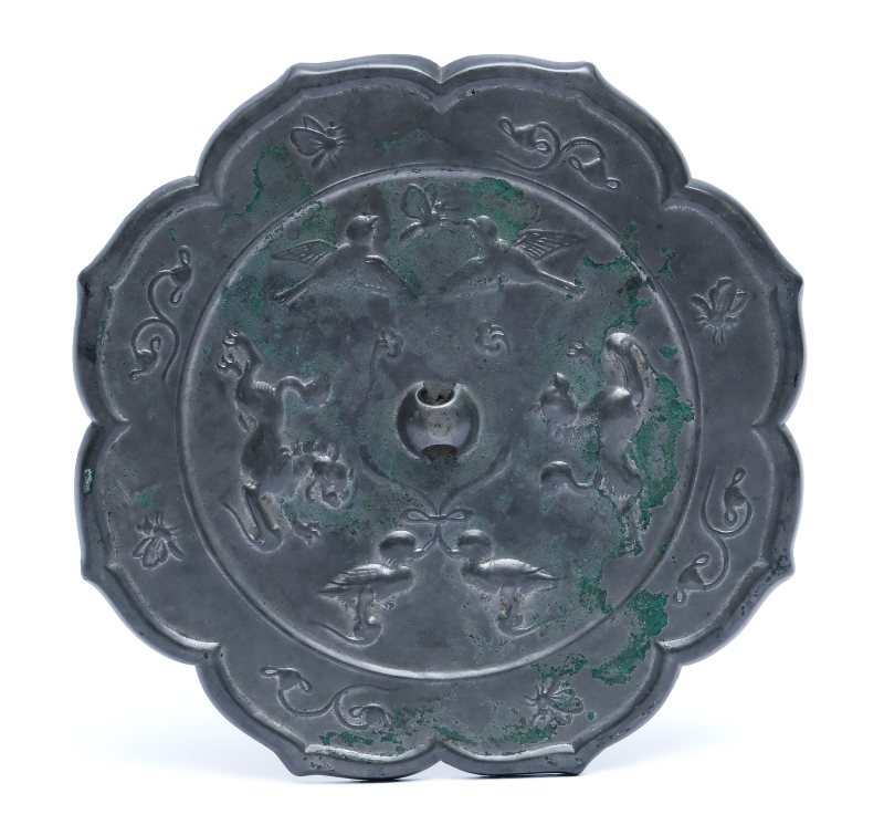 A large bronze ‘Lions and Birds’ mirror - 图1