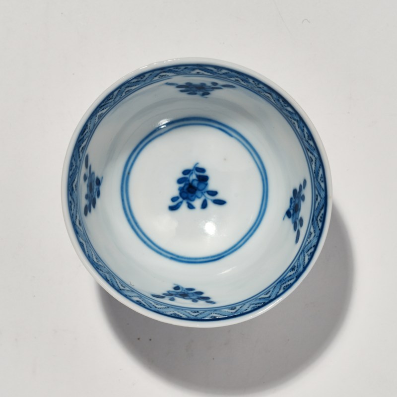 清晚期 青花狩猎图杯 - 图5