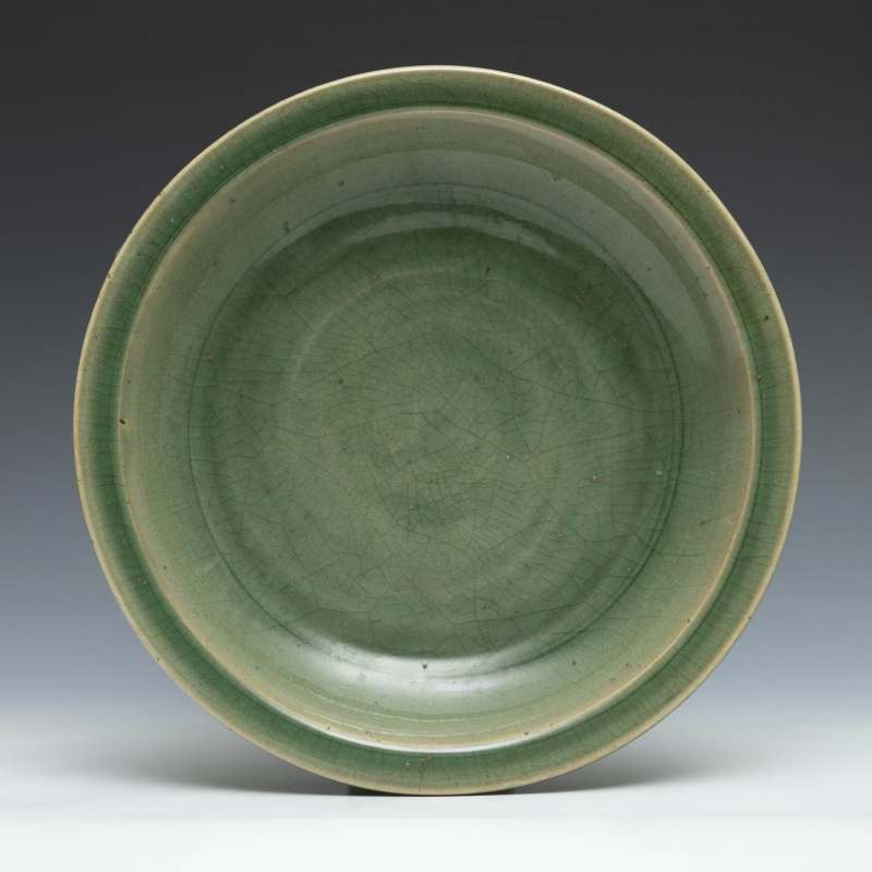 A large Longquan celadon dish - 图2