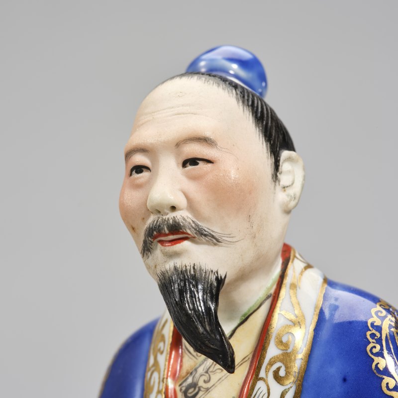 20世纪60-70年代 粉彩羲之爱鹅瓷塑 - 图10