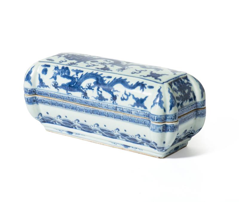 A blue and white 'dragon' pen box and cover, Wanli mark but of later period