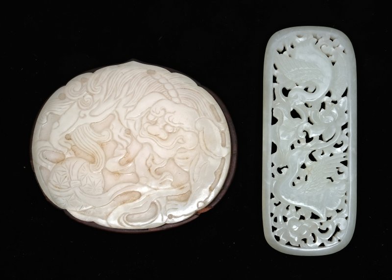 Two jade ruyi sceptre inserts - 图3