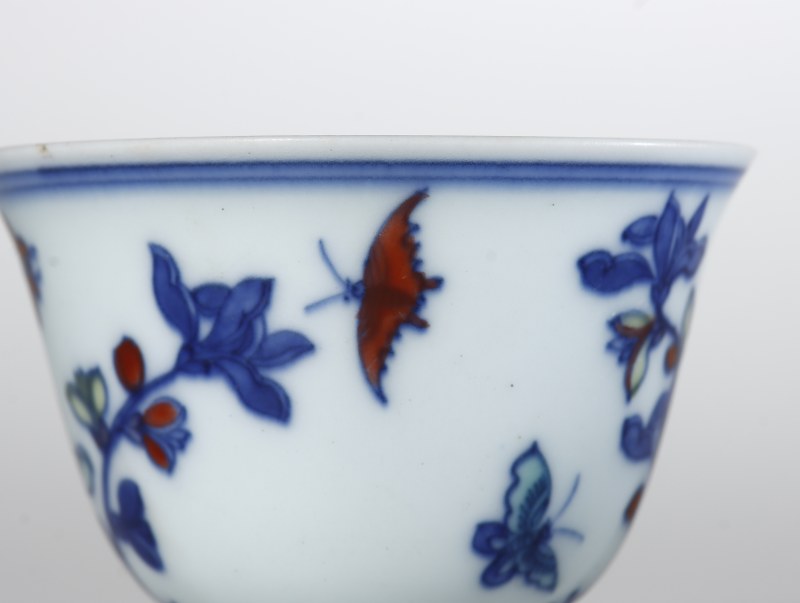 明末清初 斗彩“蝶恋花”纹仰钟式杯 - 图4