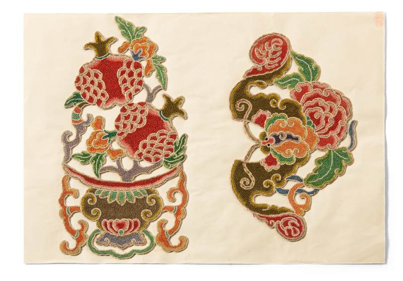 A selection of embroidered silk trim pieces - 图5