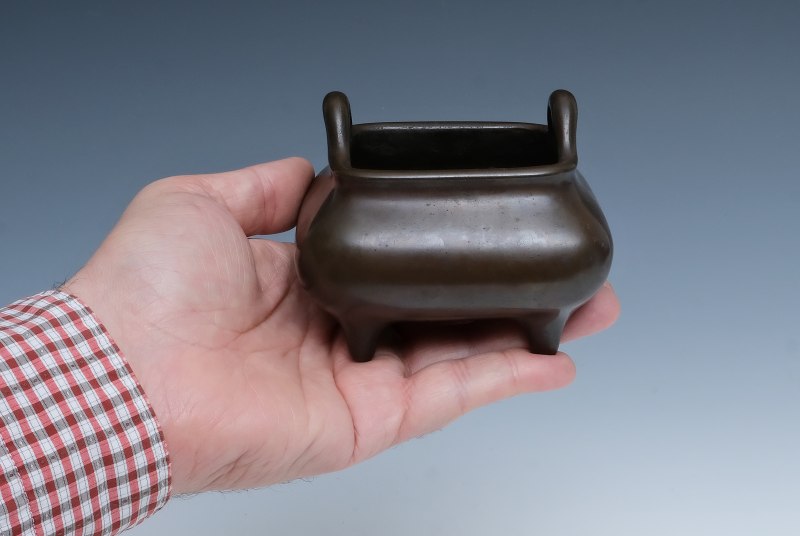 A small bronze censer - 图7