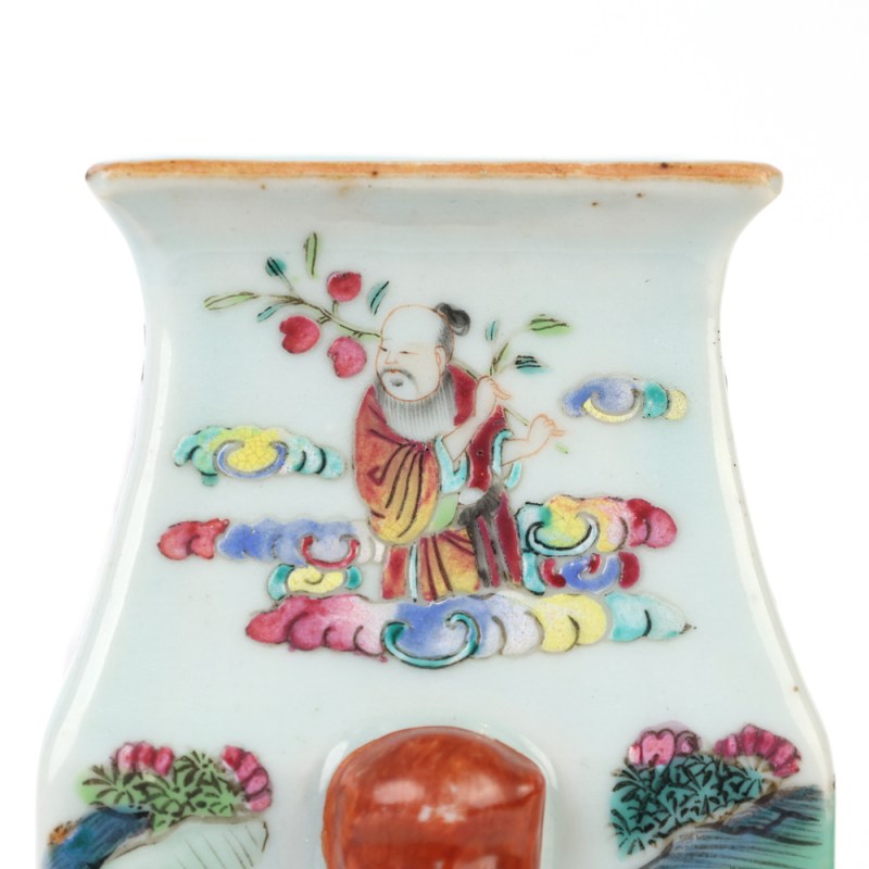 清道光 粉彩八仙人物铺首方瓶 - 图4