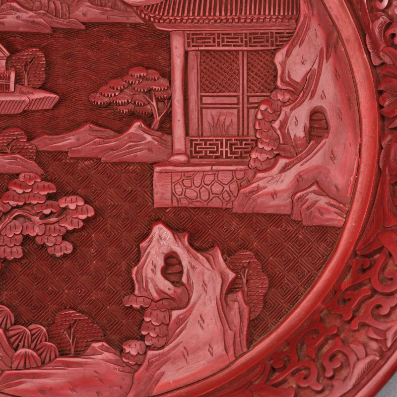 20世纪60-70年代 剔红盒、盘、瓶三件 - 图17