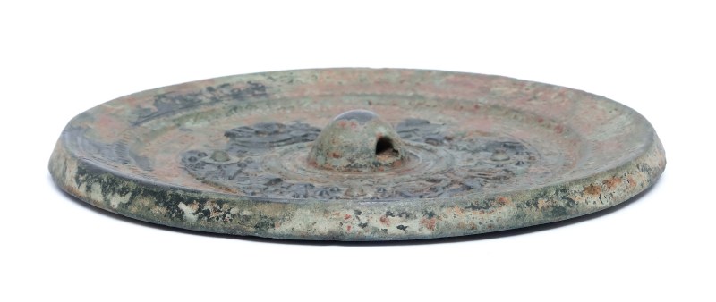 A bronze ‘Xiwangmu and Dongwangfu’ mirror - 图3