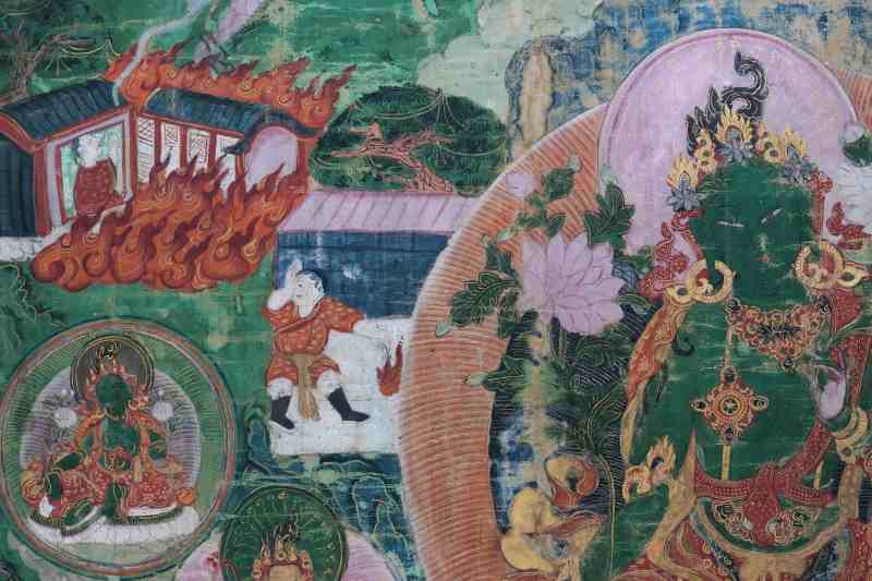 A Tibetan Thangka Depicting Green Tārā and Mahākāla - 图10