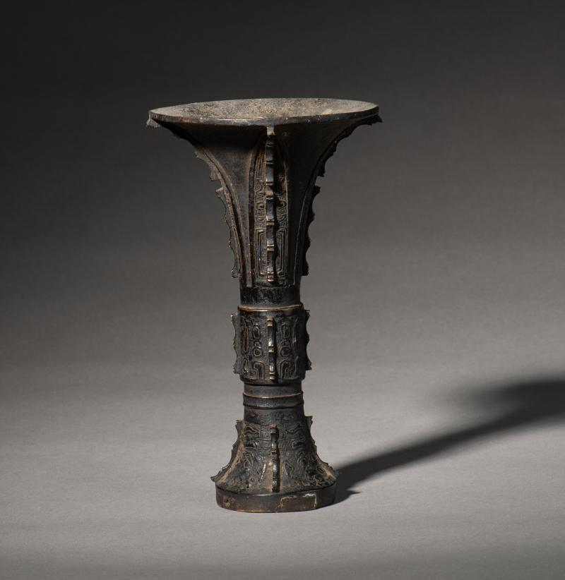 A Ming bronze vase, Gu