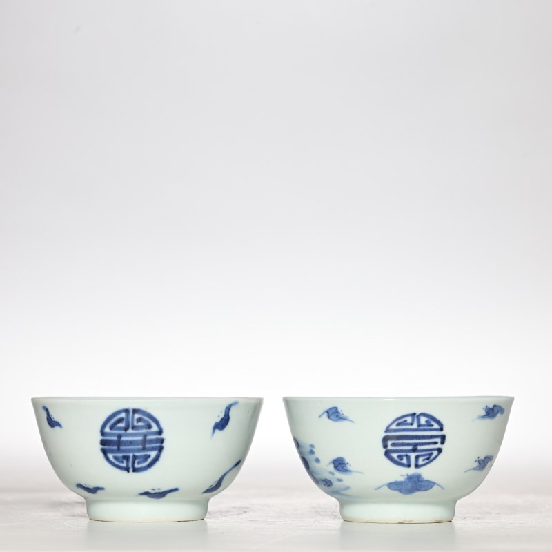 清中晚期 青花和合二仙人物杯两只 - 图3