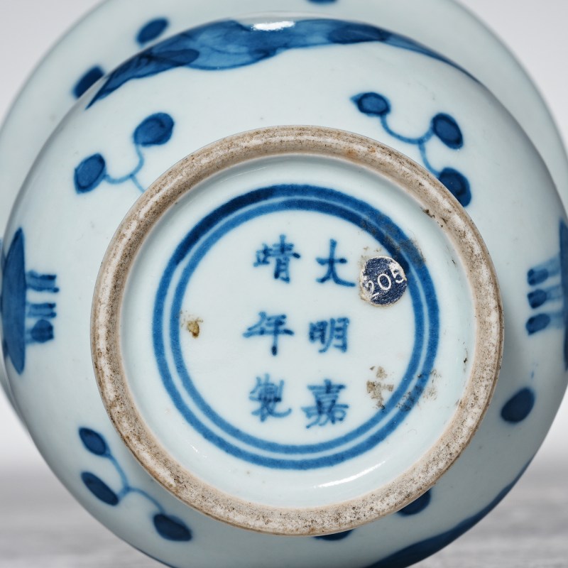 清晚期 青花鱼藻纹花囊 - 图7