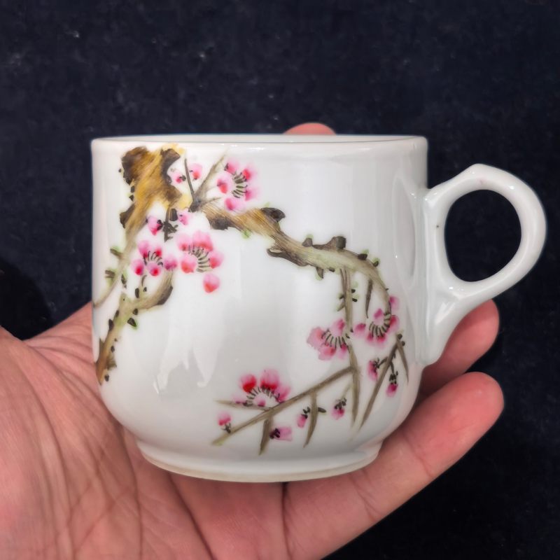 民国 粉彩梅花纹把杯 - 图9