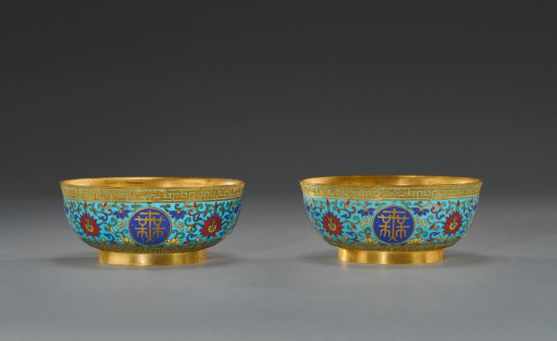 清乾隆 掐絲及鏨胎琺瑯萬壽無疆盌一對  QIANLONG PERIOD (1736-1795) - 图1