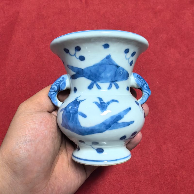 清晚期 青花鱼藻纹花囊 - 图9