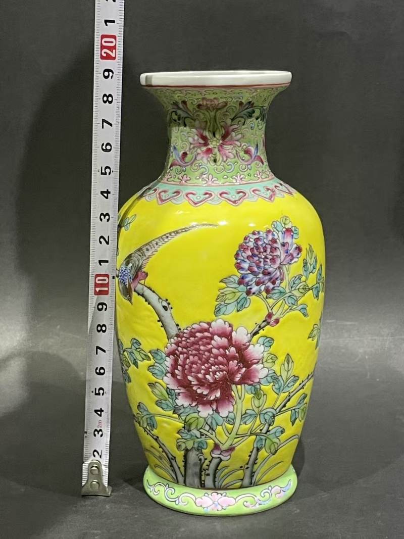 民国黄帝粉彩花鸟瓶 - 图10