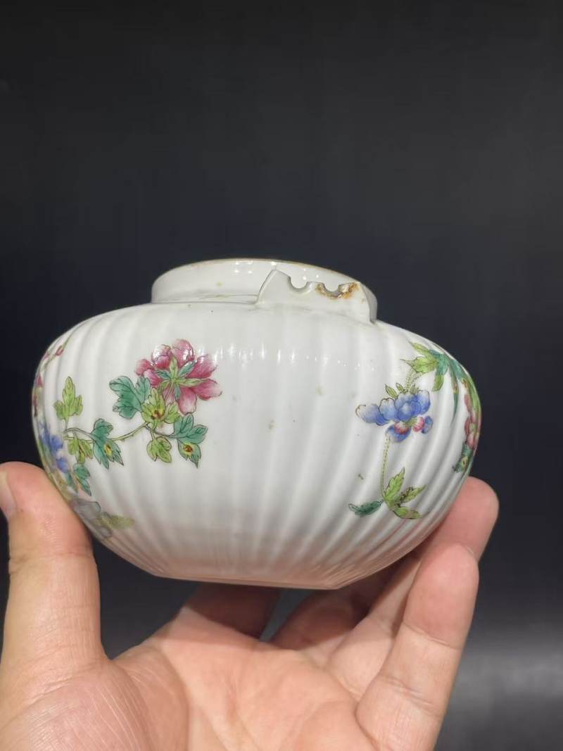清粉彩花鸟瓜楞壶 - 图4